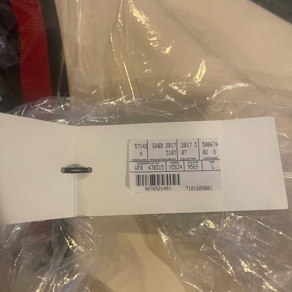 BRAND NEW GUCCI DRESS - Picture 4 of 6